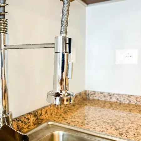 2 Bedrooms 1135