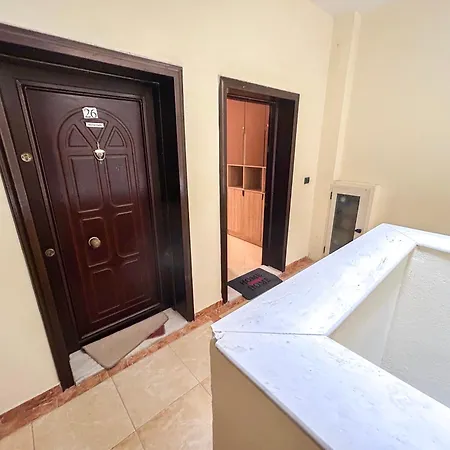 Apartment 2 Bedrooms 1135 *
