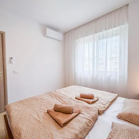 2 Bedrooms 1135 Durres